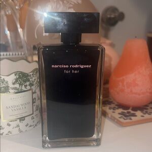 Narciso Rodriguez For Her Black  Bottle